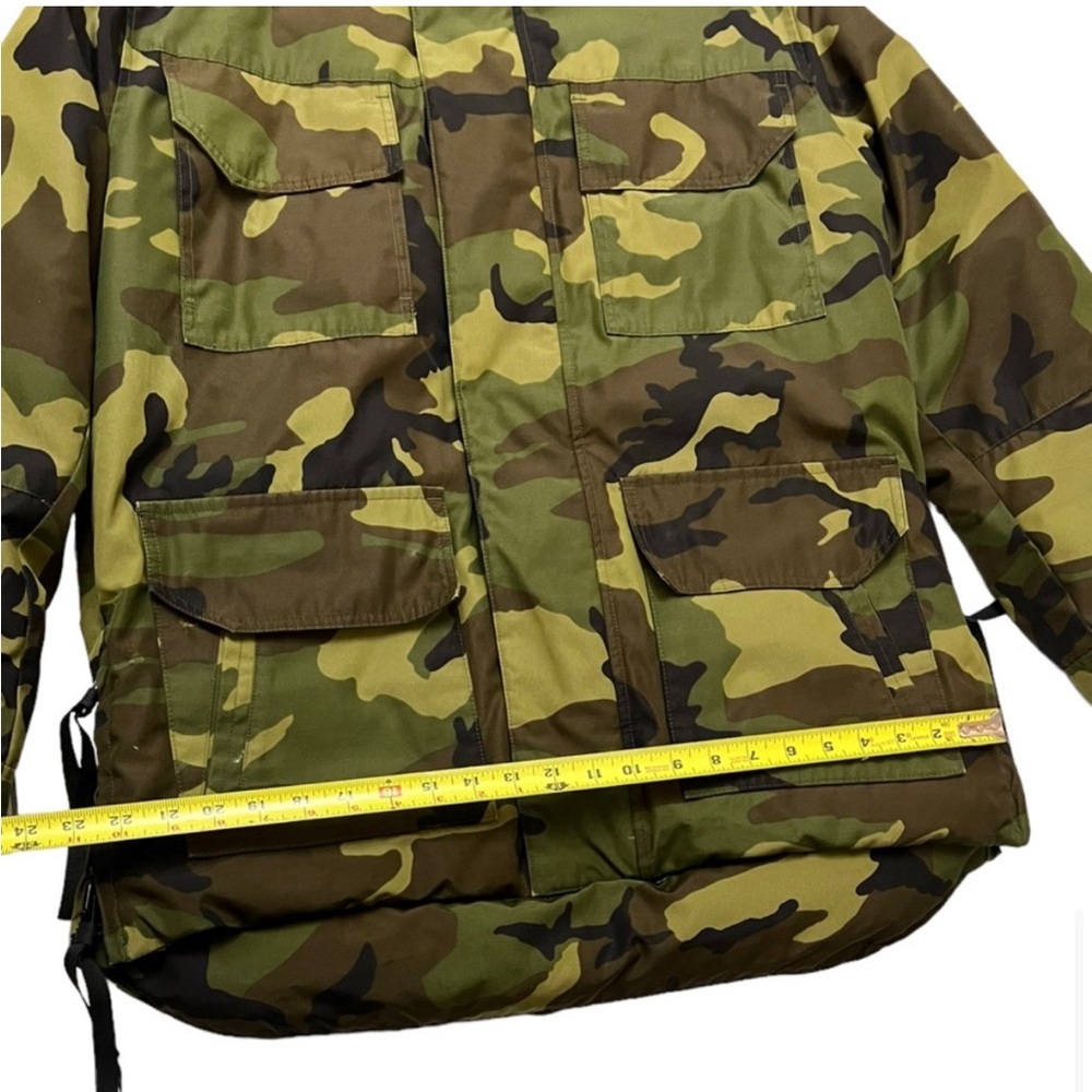 Canada Goose Camouflage Jacket - Picture 8 of 14